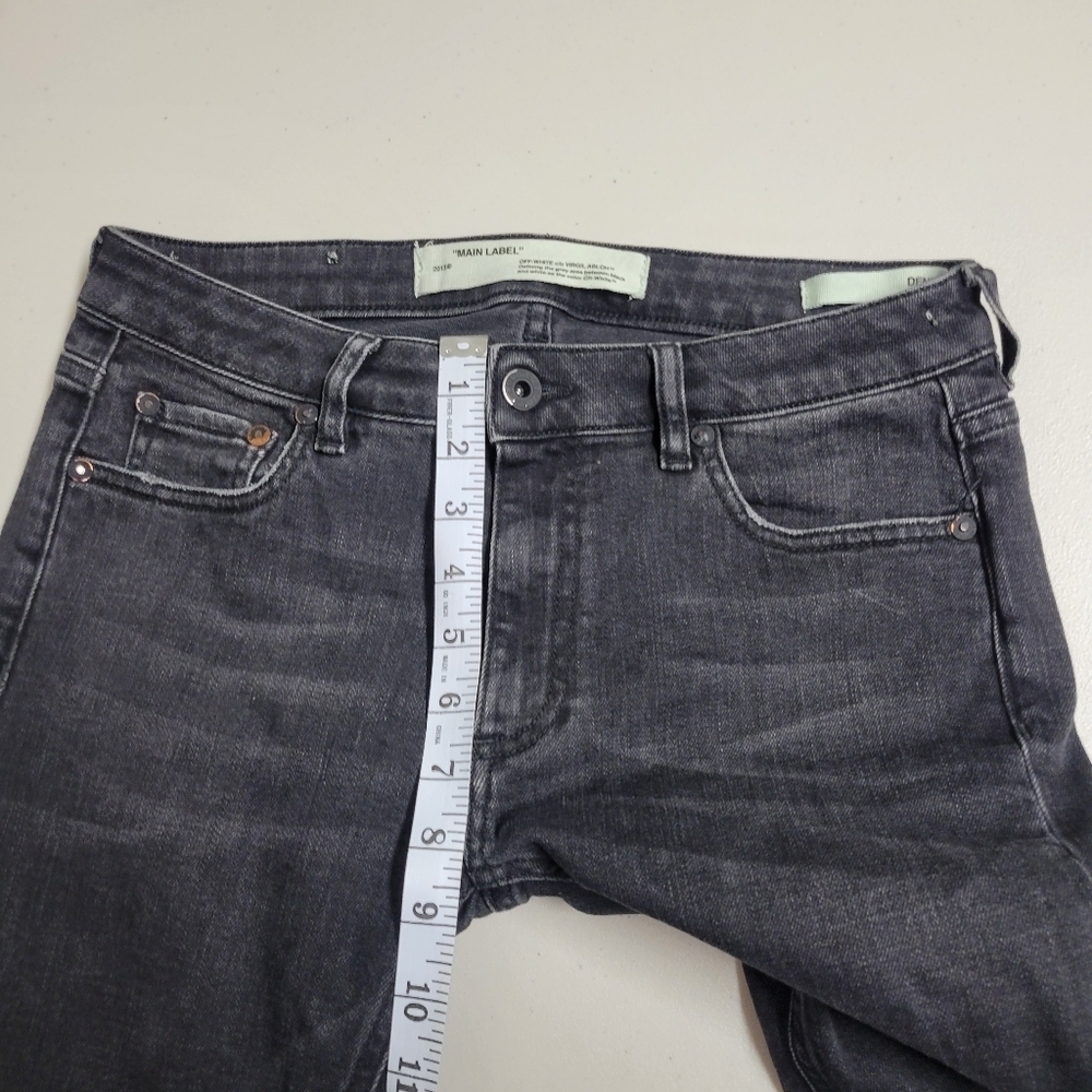 Off-White Main Label c/o Virgil Abloh Floral Embroidered Skinny Jeans. - Picture 9 of 16